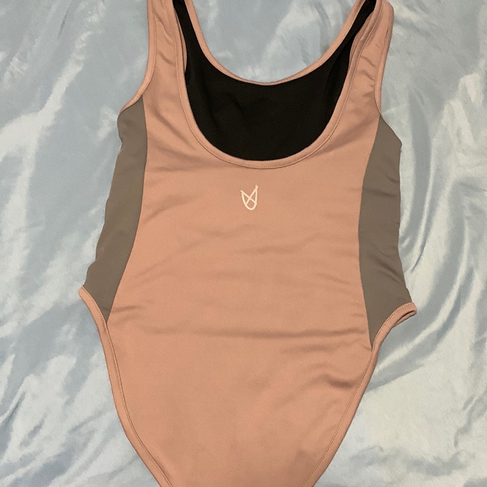 Swim bodysuit